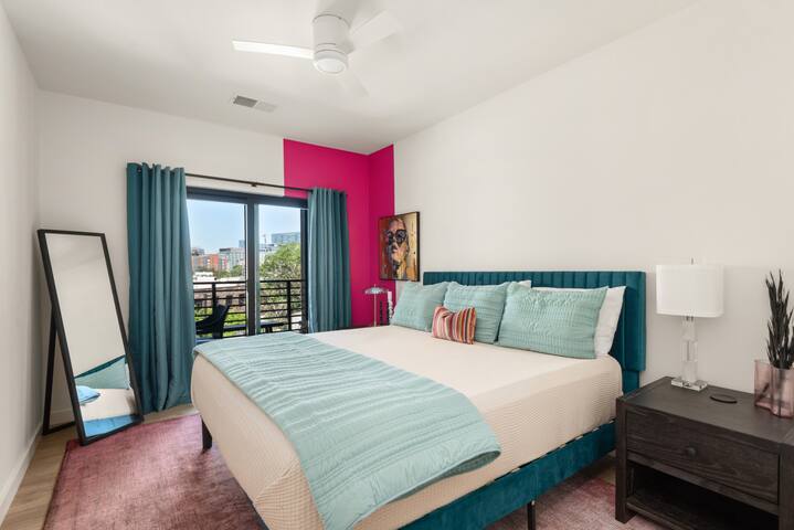 Hype at The Hyve near the Gulch and Broadway gallery image 3