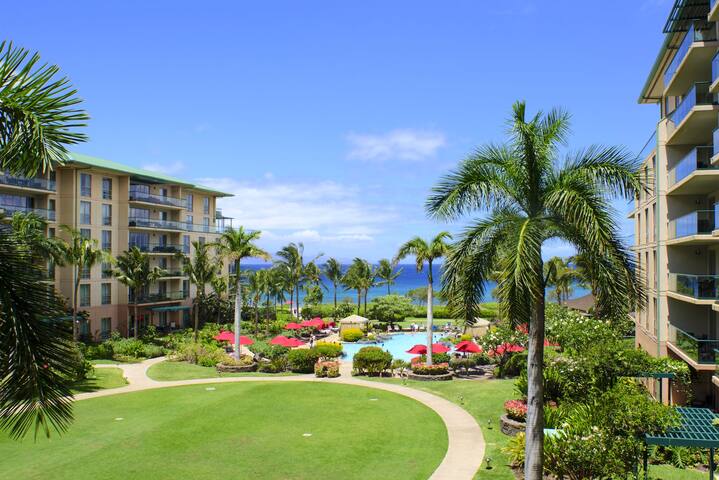 Maui Resort Rentals: Honua Kai Hokulani 341/2 gallery image 2