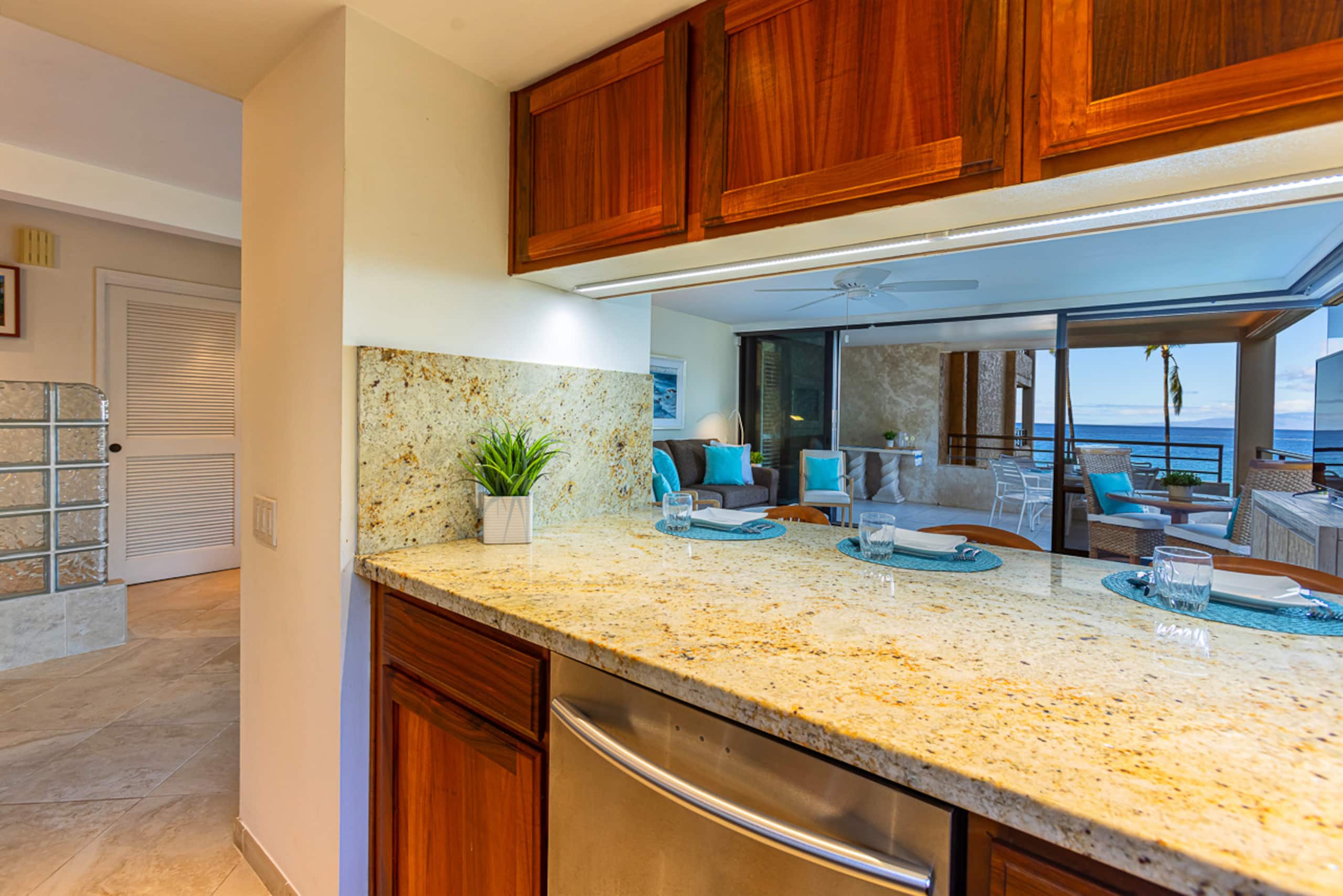 Condo in Wailea · ★4.75 · 2 bedrooms · 3 beds · 2 baths - Image 15