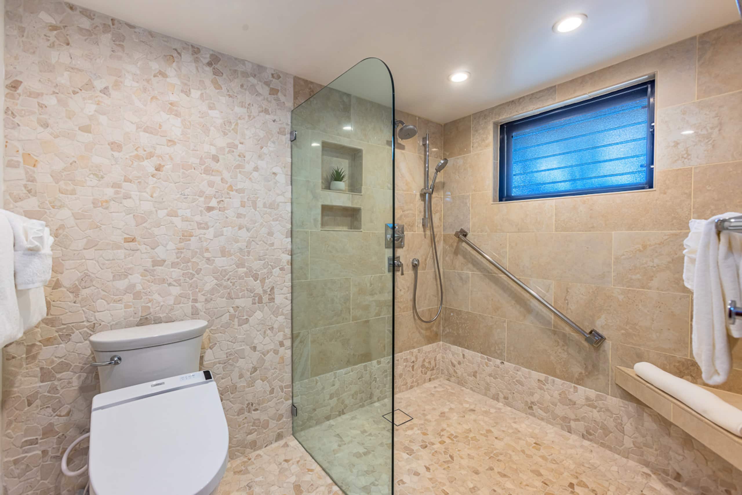 Condo in Wailea · ★4.75 · 2 bedrooms · 3 beds · 2 baths - Image 21