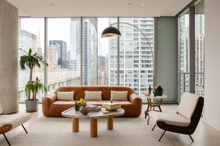 Iconic Downtown Penthouses Getaway + City Views gallery image 2