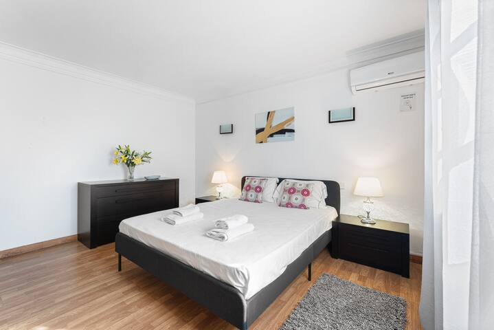 Charming and Calm House – 5 minutes from the Beach gallery image 4