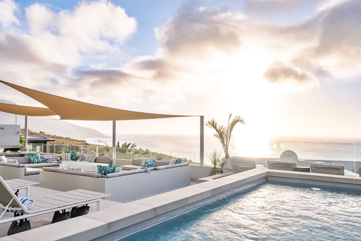 Breathtaking Coastal Villa Atlantic Horizons