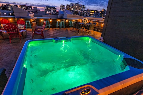 Hot Tub Heaven C&D @ The Gulch