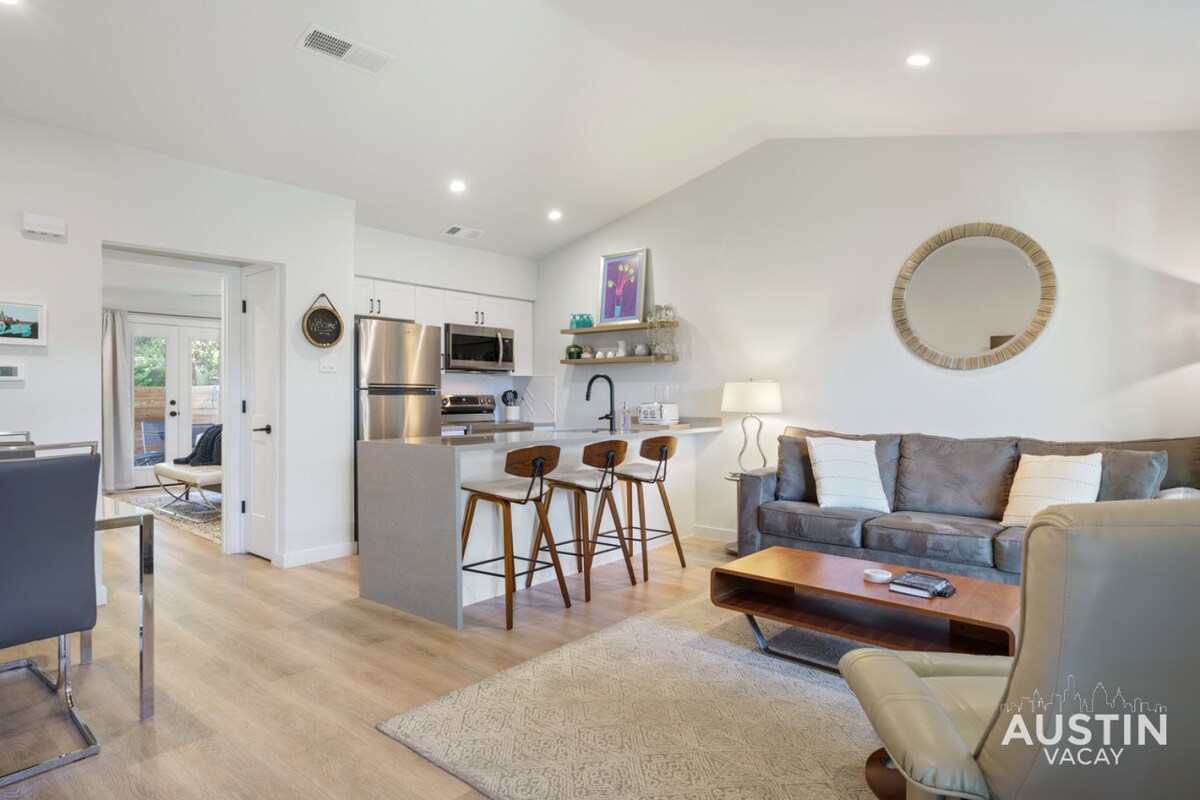 Close to Barton Springs + Zilker | King BR + Patio