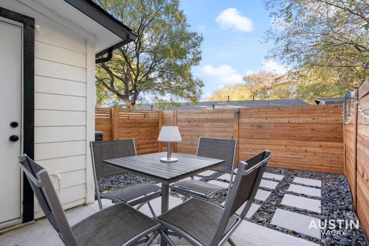 Close to Barton Springs + Zilker | King BR + Patio