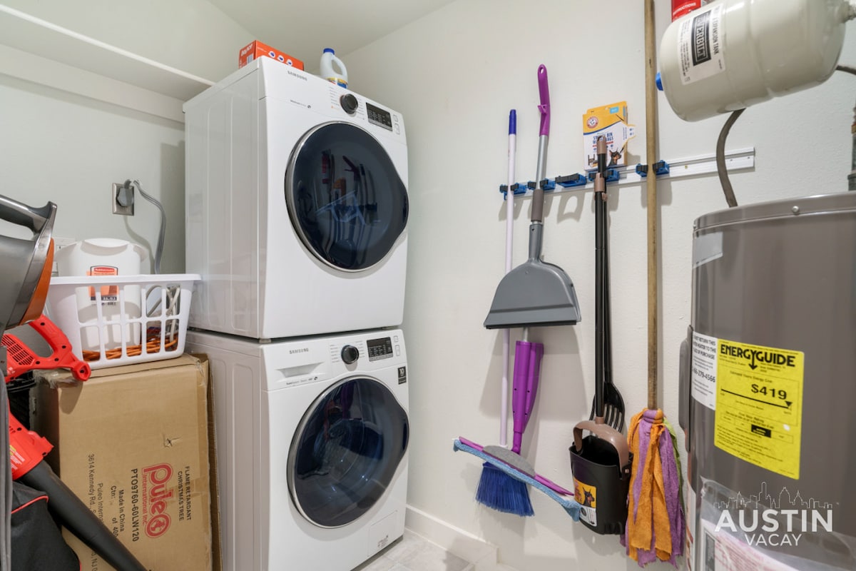 Close to Barton Springs + Zilker | King BR + Patio