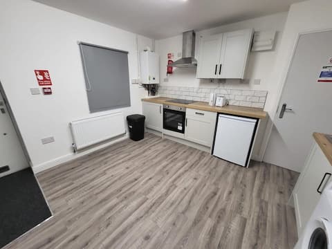 Successful Airbnb property: Urban Retreat: Premier Nottingham Short Stay. in Basford