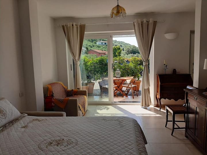 Studio-d'exception-sdb Privée Avec Douche-terrasse - Chiavari