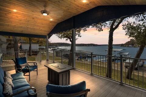 Sunset & Lake Views, Kayak, Outdoor Dining & Seats