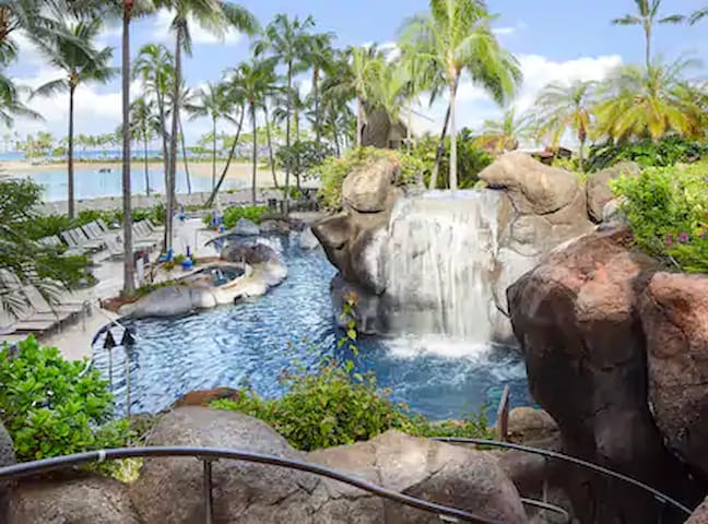 Hilton Grand Waikikian – 2 Bedroom