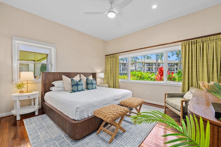 Oceanfront 3BR Villa • Pool, Tub & Steps to Beach