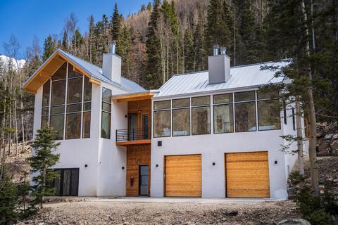 Kachina Peak Chalet - Ski Haven in Taos Ski Valley