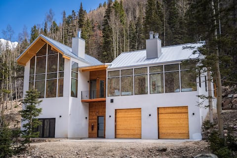 Kachina Peak Chalet - Ski Haven in Taos Ski Valley
