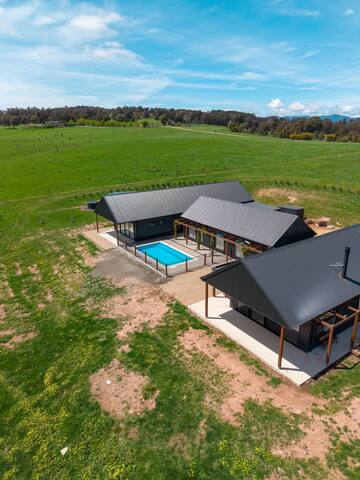 Roamly managed Airbnb listing 2