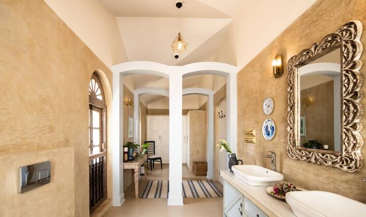 Full bathroom 3 image 1