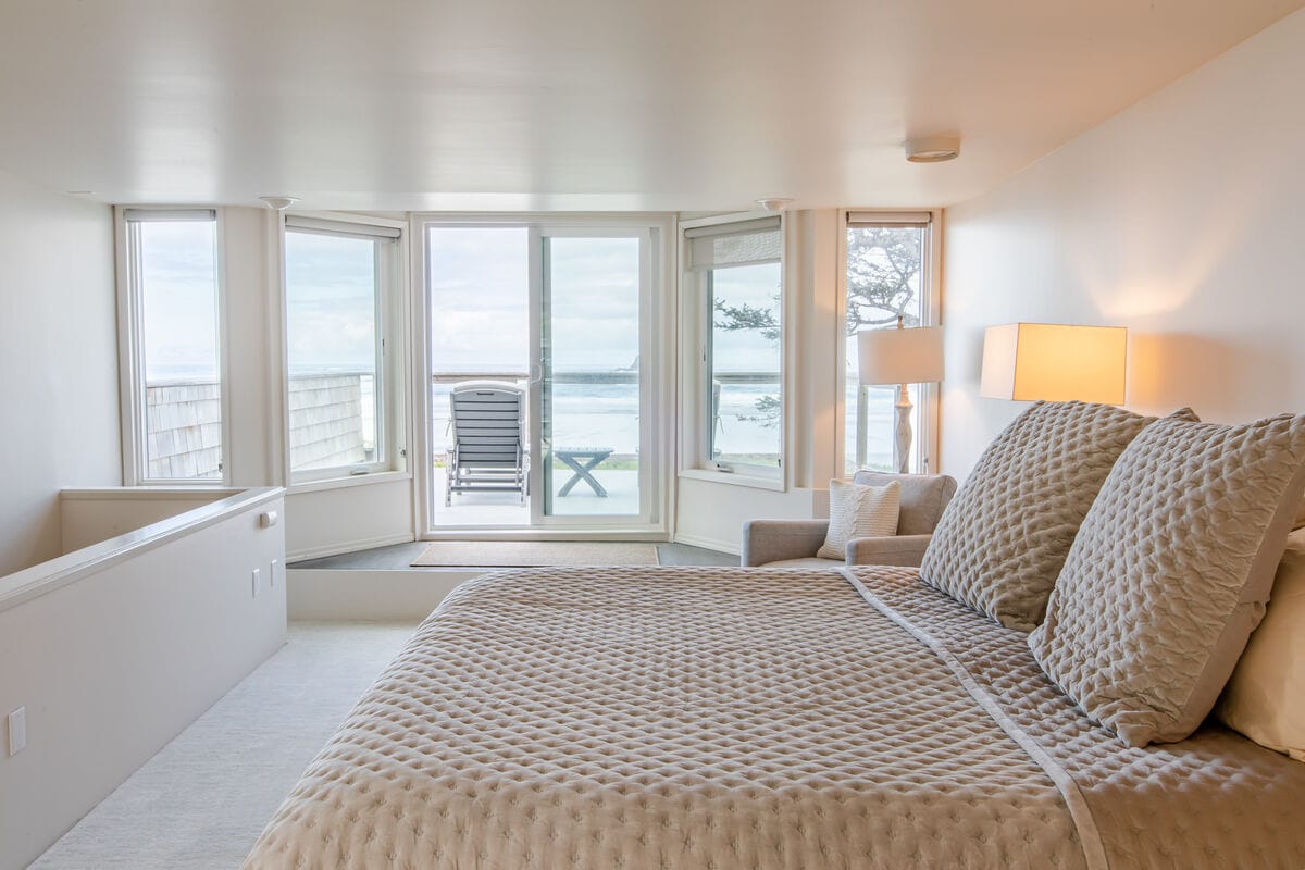 ძირითადი მე-2 სართულის საძინებელი და დასავლეთის ტერასა