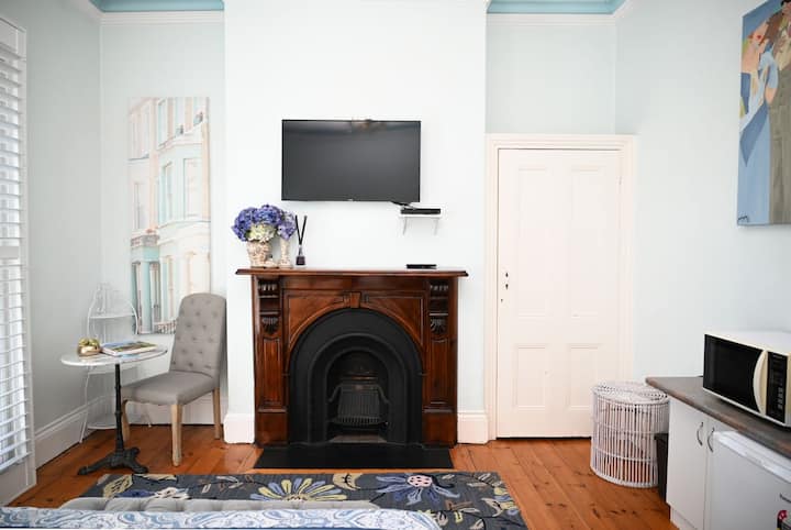 Deck Quarters - The Westwing - Mansfield