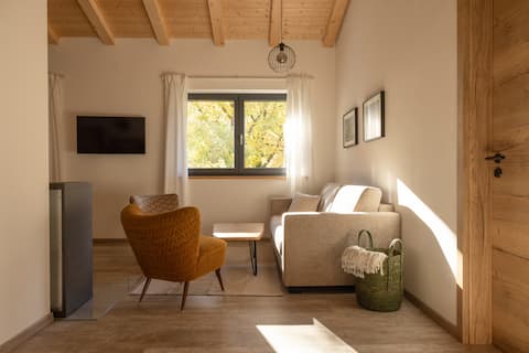 Top Airbnb: IRS18_New flat for 6 persons, 85 sqm, balcony in Traunstein