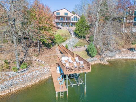 Private Dock, Lake Views & Outdoor Fun