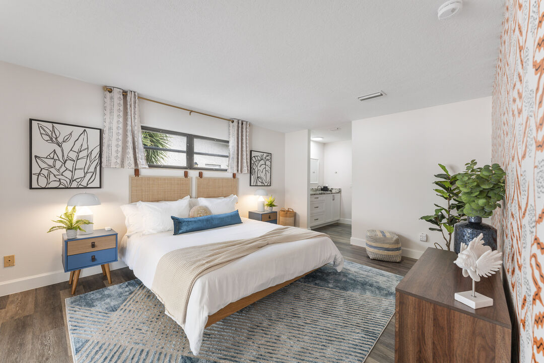 Zgjohu me ajër të pastër dhe qasje të lehtë në natyrë nga dhoma kryesore e gjumit, që të çon drejt e në verandë për një pushim relaksues