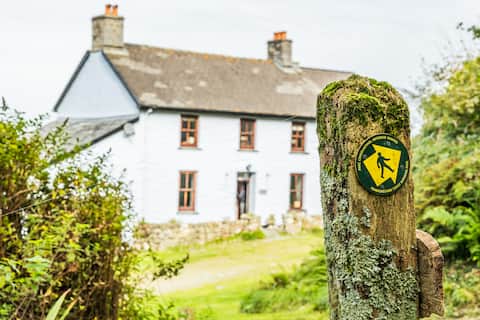 Aberfforest House - 6 Bedroom House