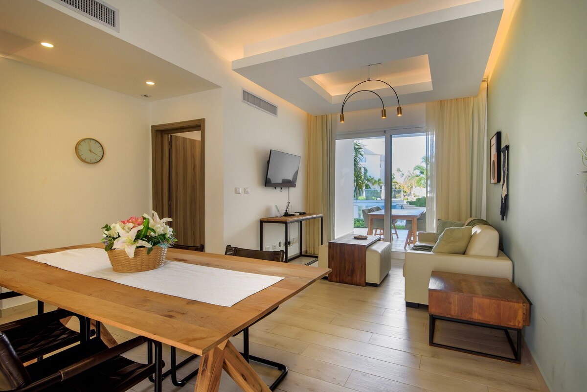 Playa Coral | Ground Floor Poolfront Apt - Apartments for Rent in