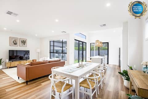 East Side Sands - Pet Friendly - 5 Mins to Beach
