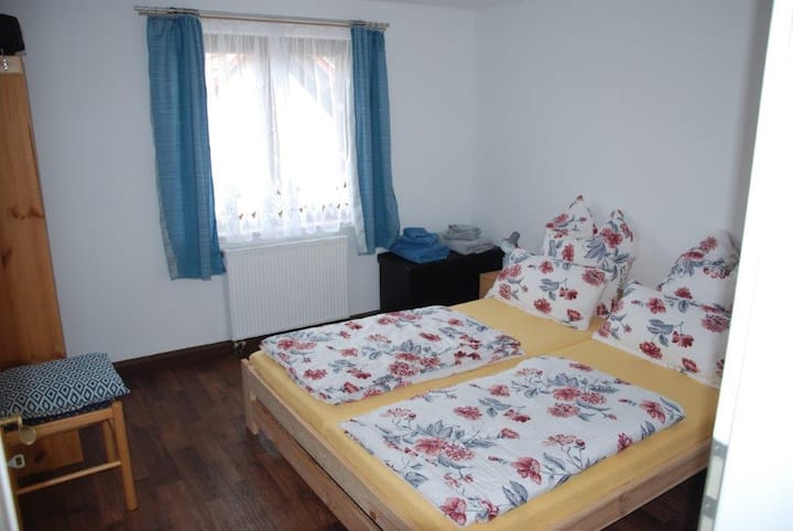 غرفة النوم 2