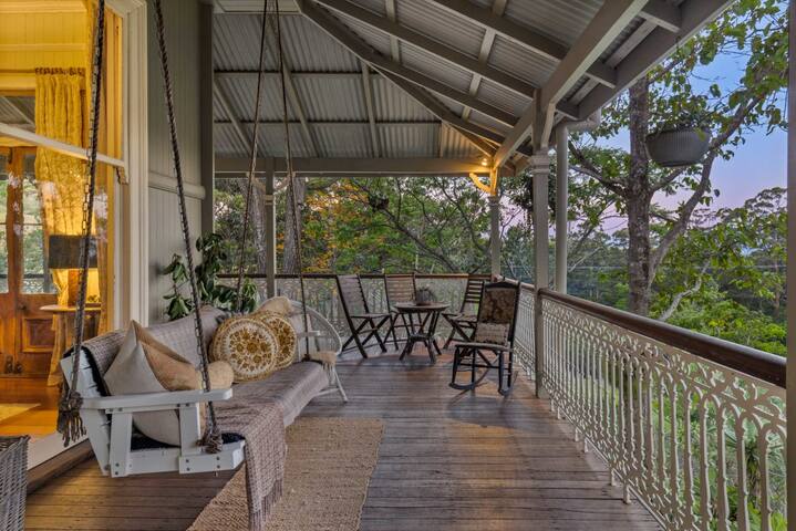 Unique Forget-me-not cottage – breathtaking views gallery image 3