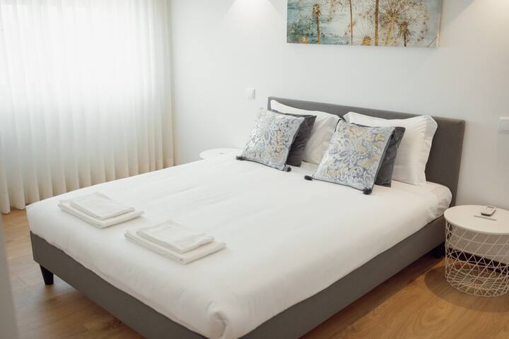 City Center Grand Sea View Terrace by Vacationy gallery image 5