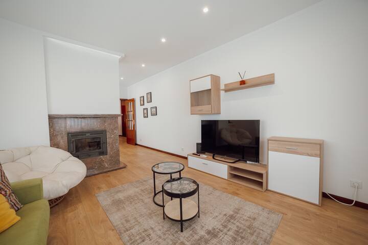 City Center Grand Sea View Terrace by Vacationy gallery image 3