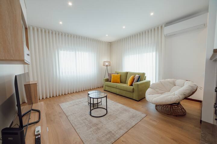 City Center Grand Sea View Terrace by Vacationy gallery image 2