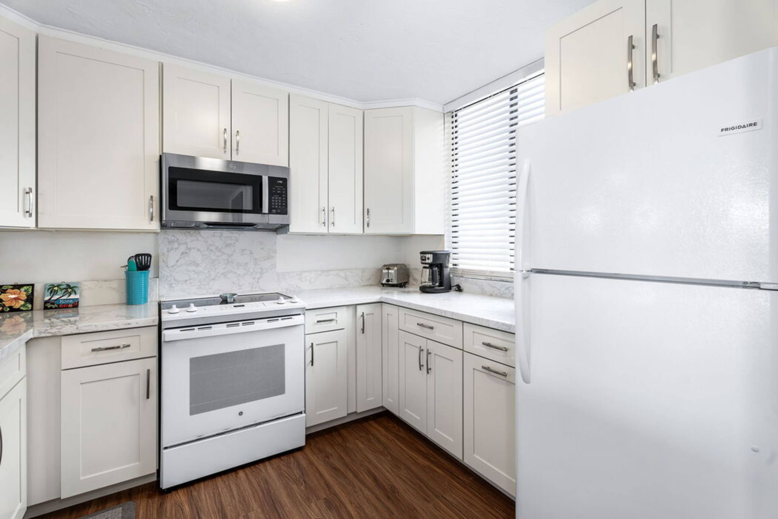 Condo in Kailua-Kona · ★4.75 · 2 bedrooms · 3 beds · 2 baths - Image 4