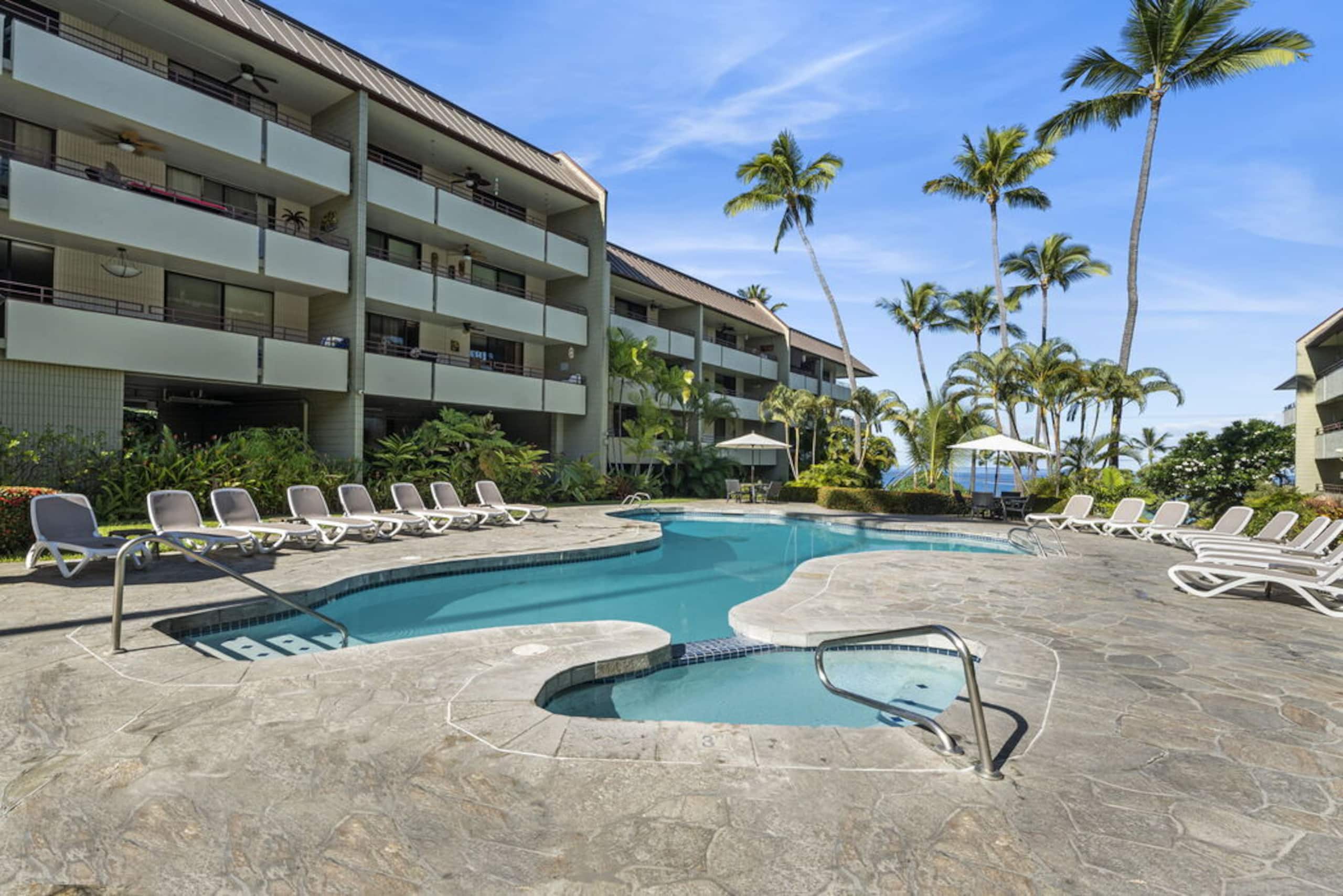 Condo in Kailua-Kona · ★4.75 · 2 bedrooms · 3 beds · 2 baths - Image 30