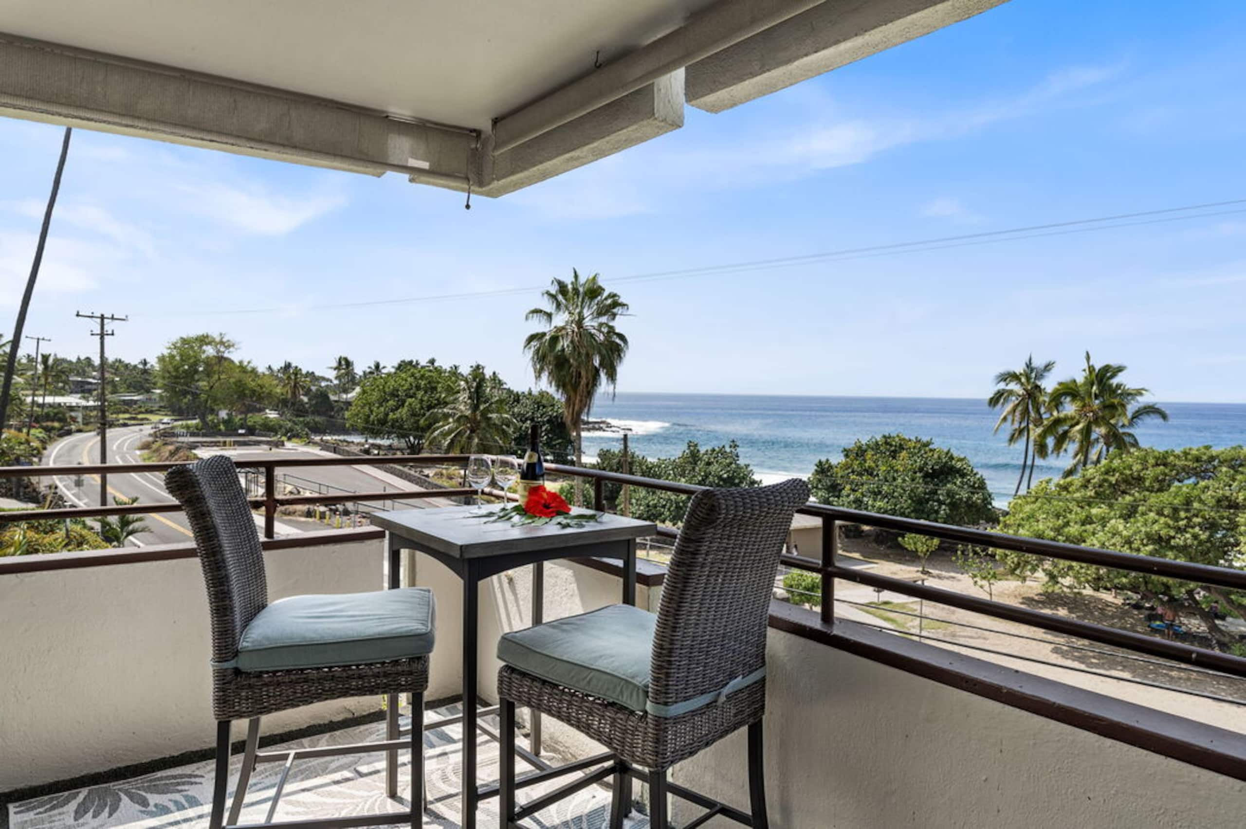 Condo in Kailua-Kona · ★4.75 · 2 bedrooms · 3 beds · 2 baths - Image 18