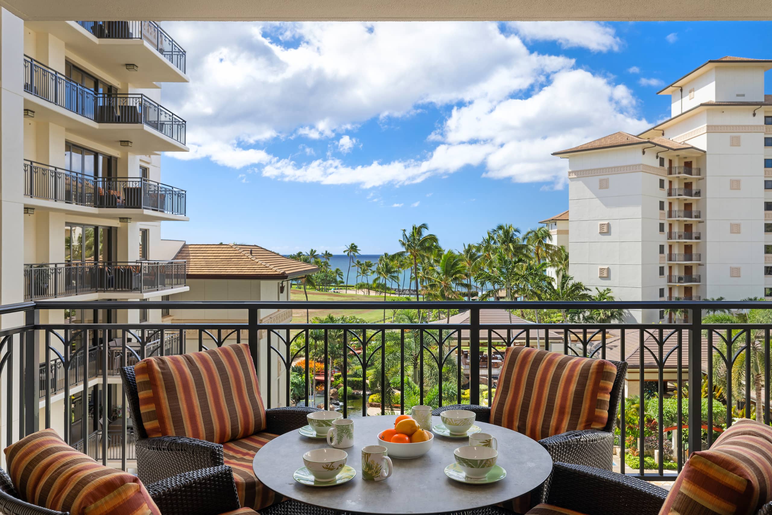 Condo in Kapolei · ★4.73 · 3 bedrooms · 4 beds · 2.5 private baths - Image 1