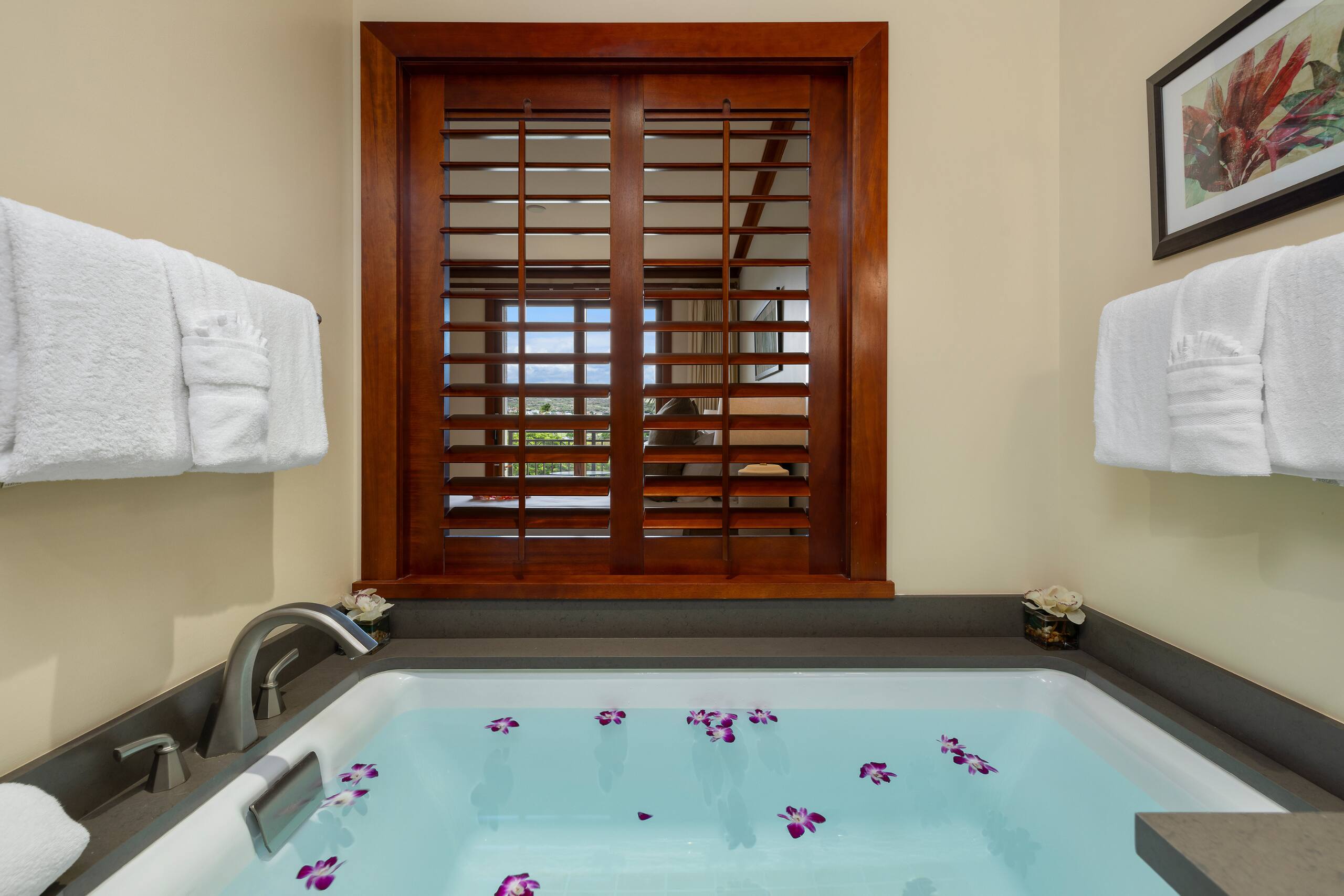 Condo in Kapolei · ★4.73 · 3 bedrooms · 4 beds · 2.5 private baths - Image 12