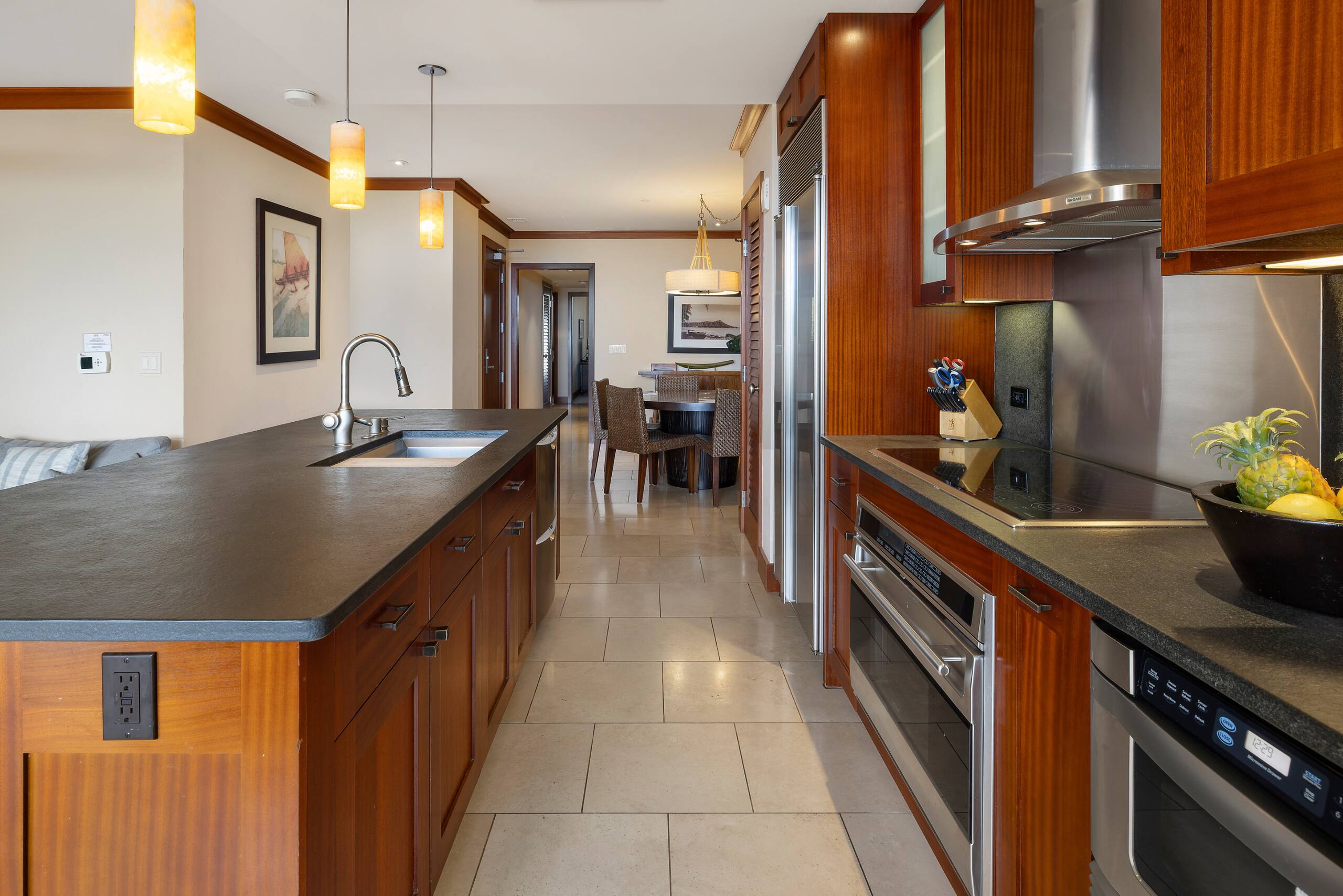 Condo in Kapolei · ★4.73 · 3 bedrooms · 4 beds · 2.5 private baths - Image 7