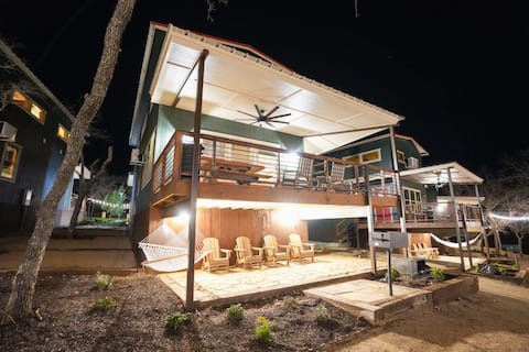 Cabin 6 - CampQYB- Modern Lux Cabin, Hot Tub, Fire