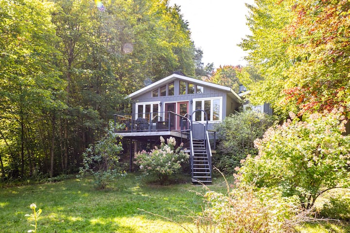 Lake Front-games Room, Claw Foot Tub, Canoe, Kayak - Huntsville