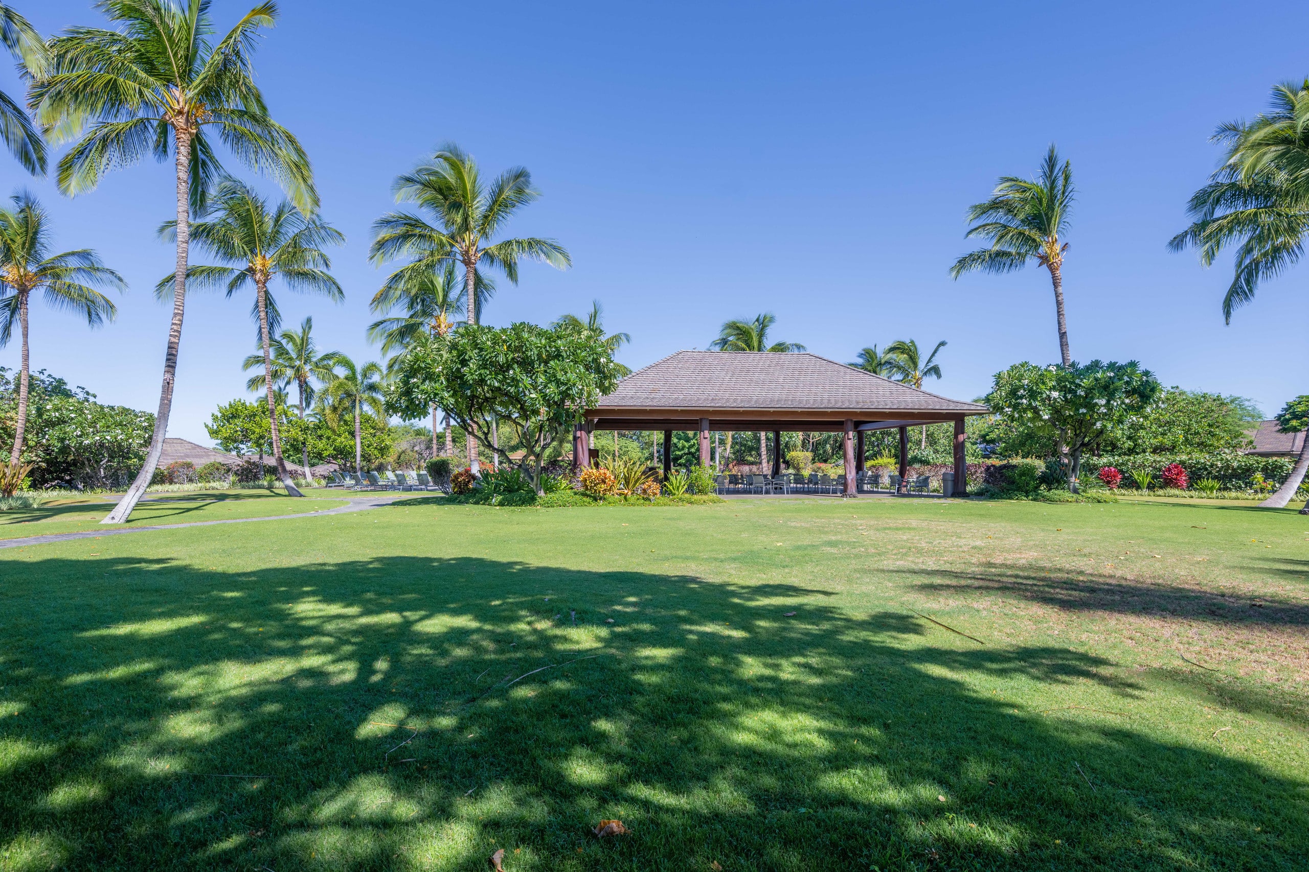 Fully equipped 2BR gem in quiet spot in Kulalani - Image 34