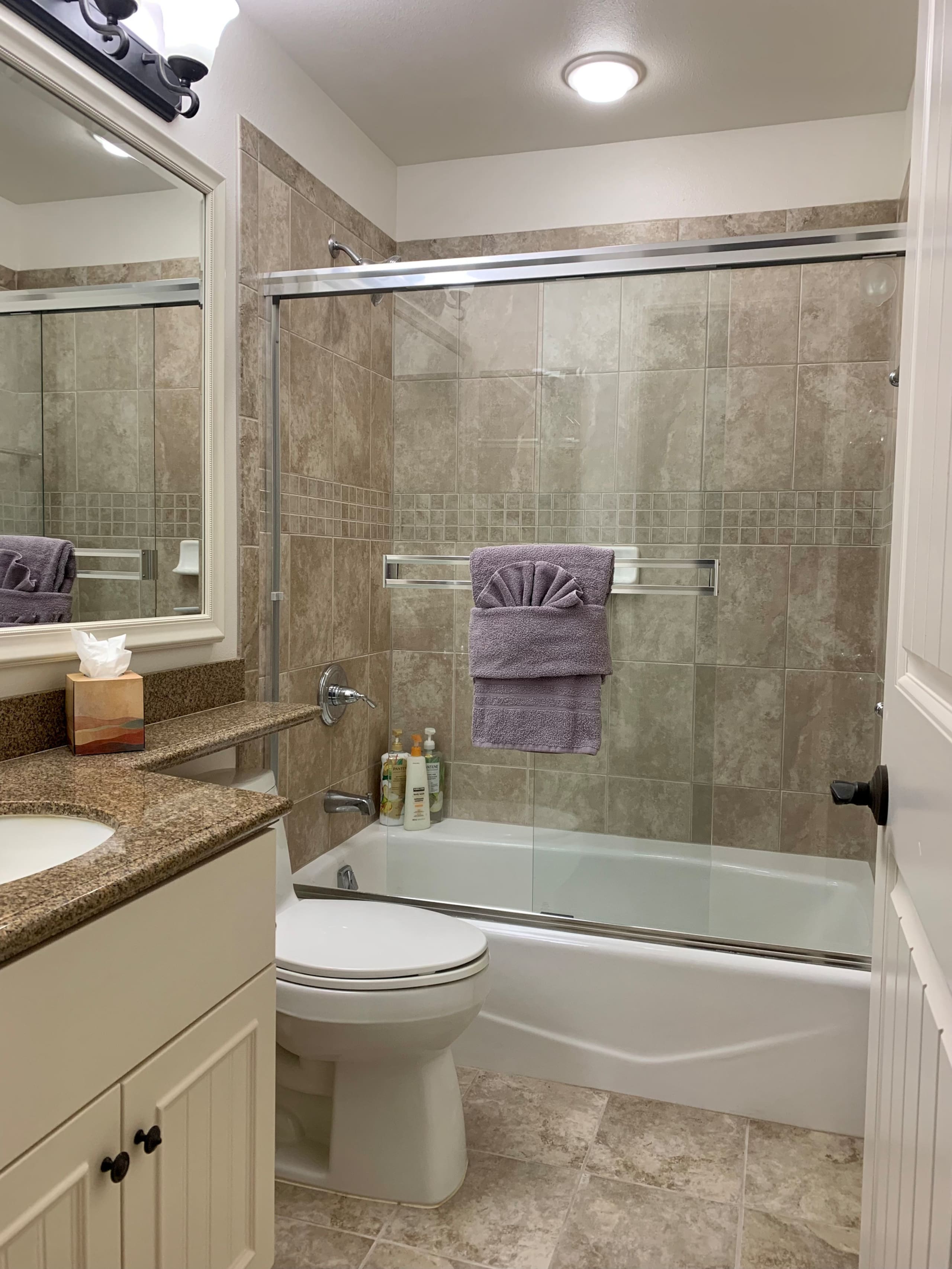 Fully equipped 2BR gem in quiet spot in Kulalani - Image 10