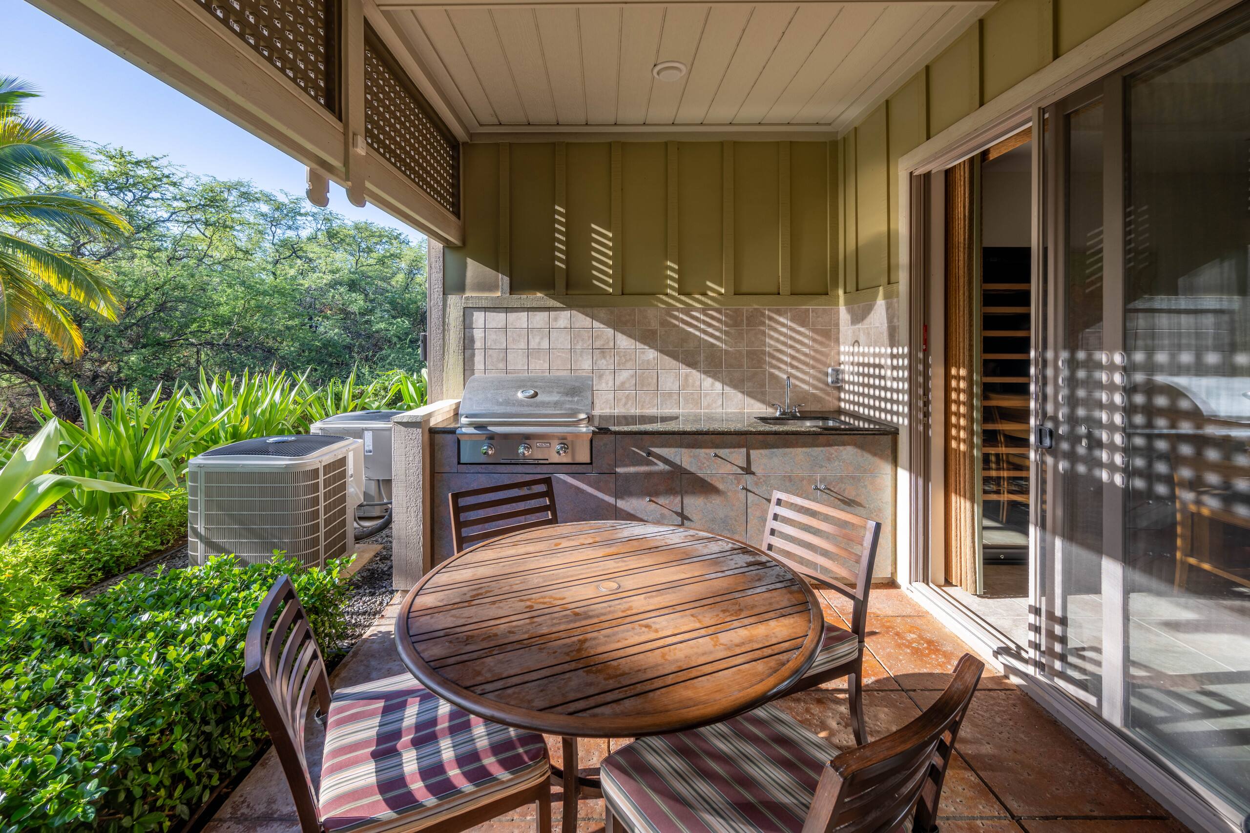 Fully equipped 2BR gem in quiet spot in Kulalani - Image 21