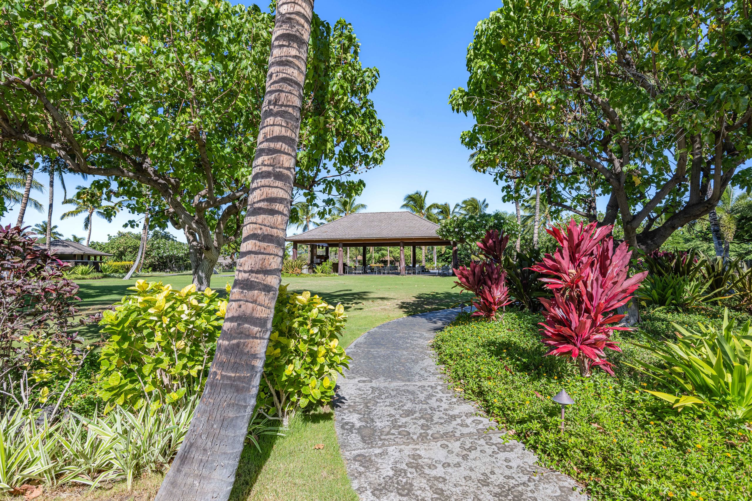 Fully equipped 2BR gem in quiet spot in Kulalani - Image 33