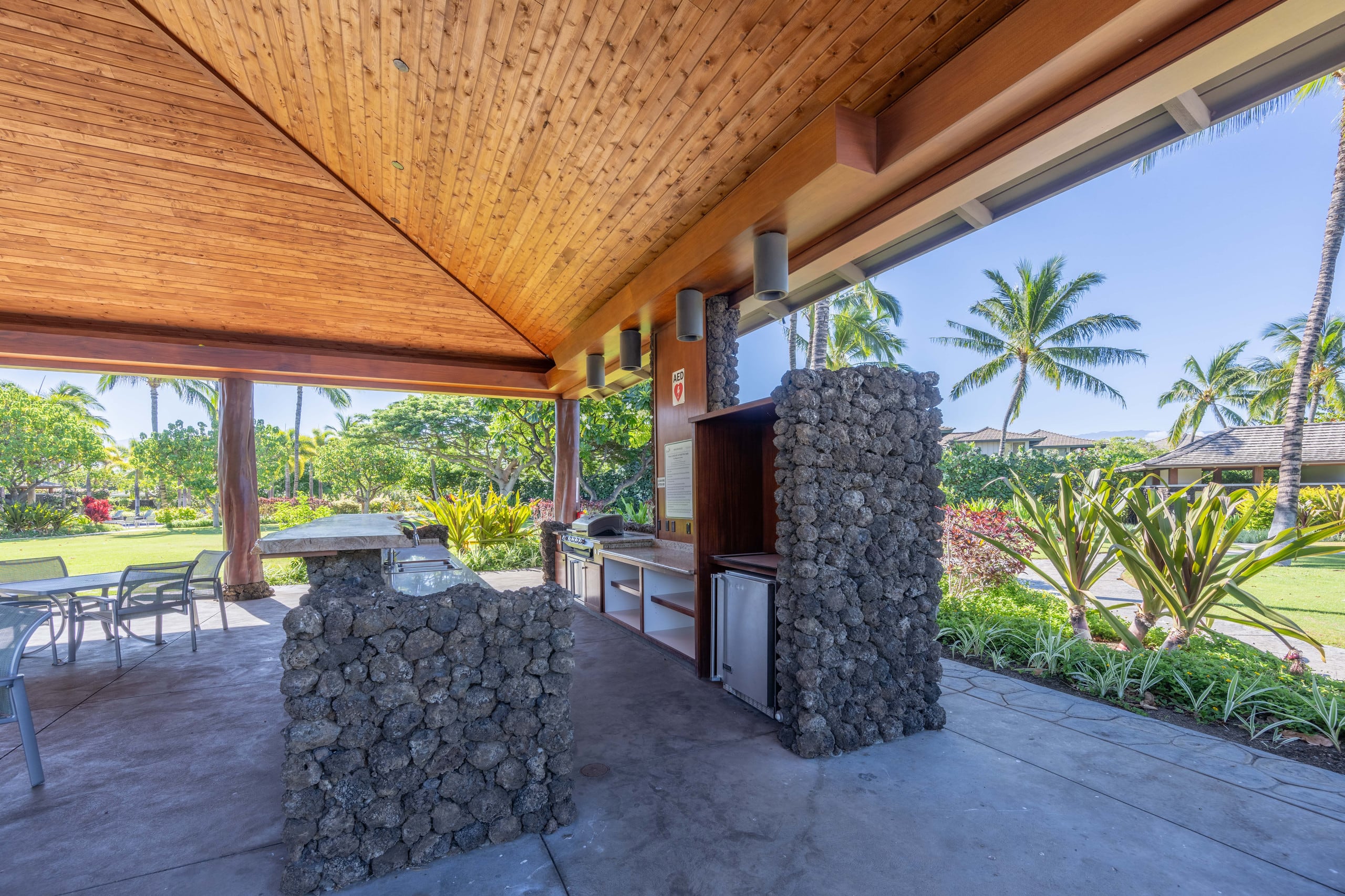 Fully equipped 2BR gem in quiet spot in Kulalani - Image 37
