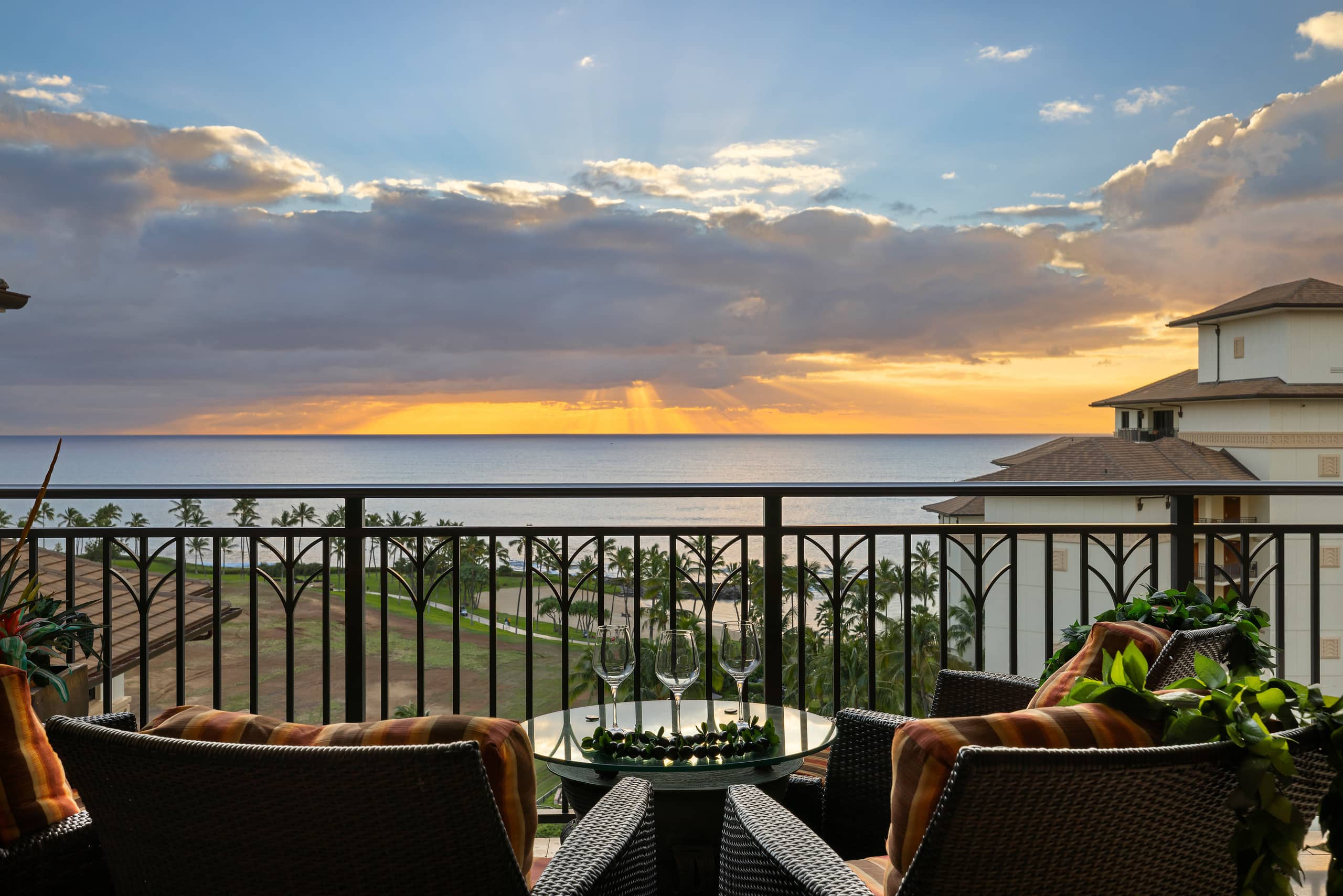 Condo in Kapolei · ★5.0 · 3 bedrooms · 5 beds · 2.5 private baths - Image 1