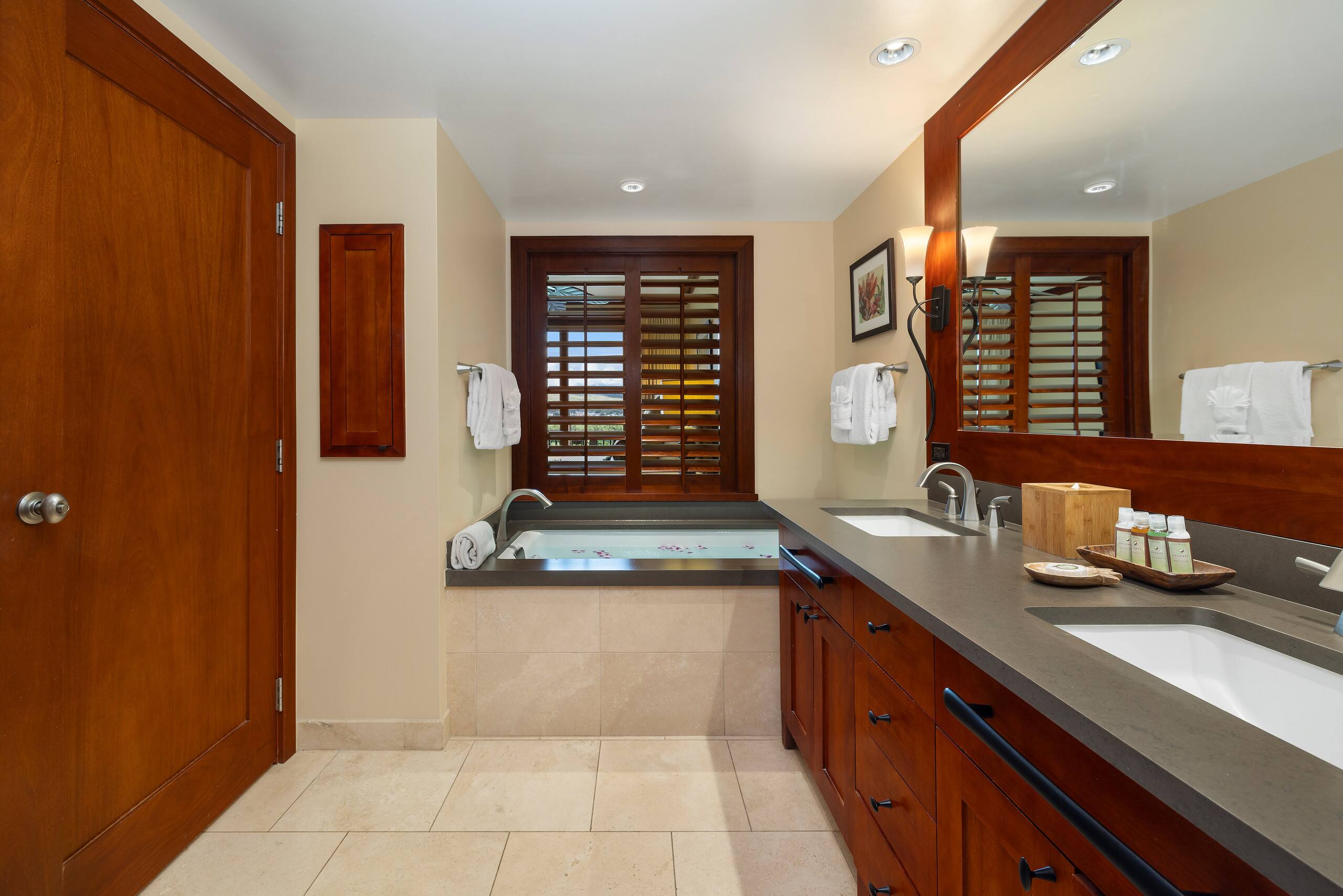 Condo in Kapolei · ★5.0 · 3 bedrooms · 5 beds · 2.5 private baths - Image 18