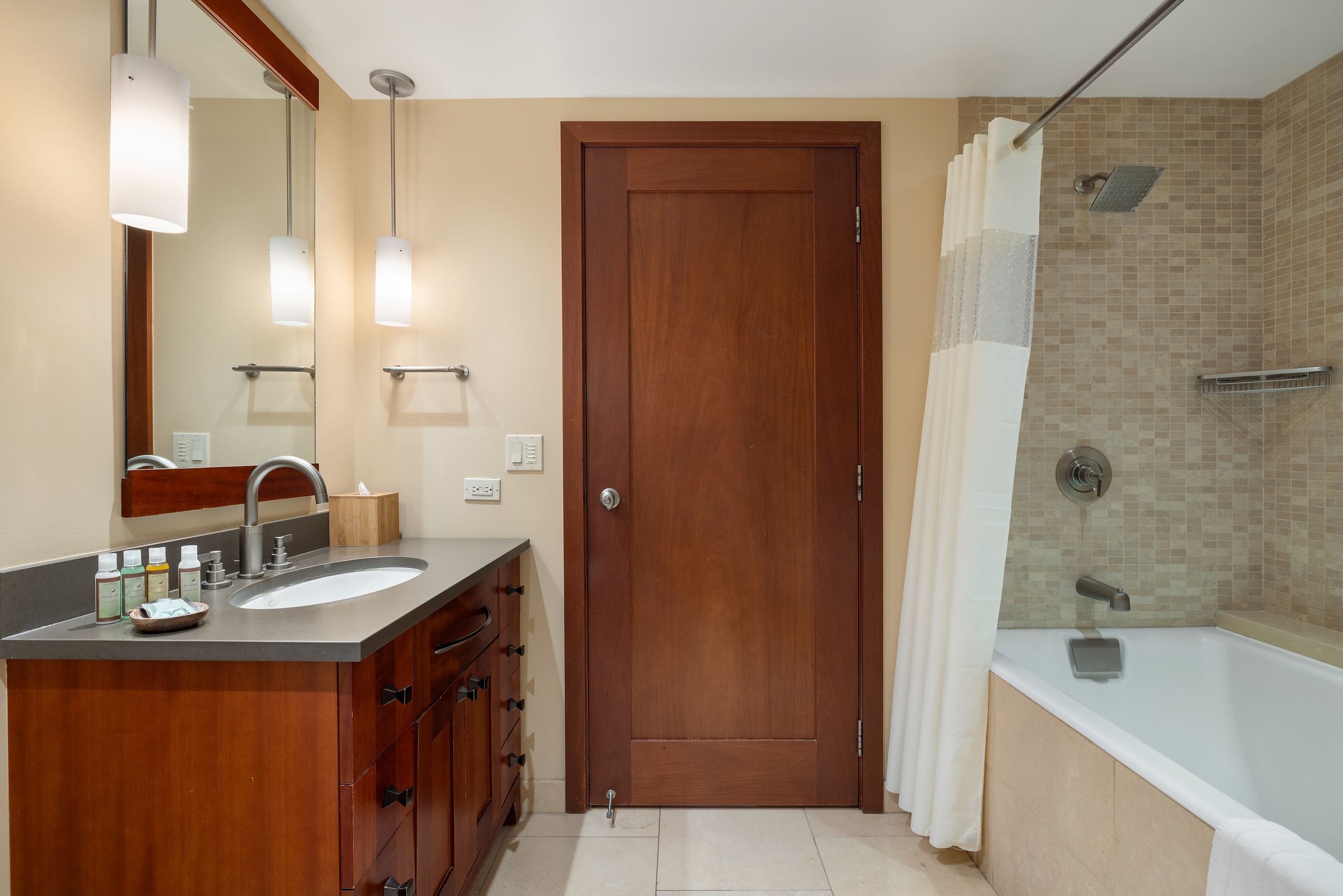 Condo in Kapolei · ★5.0 · 3 bedrooms · 5 beds · 2.5 private baths - Image 23