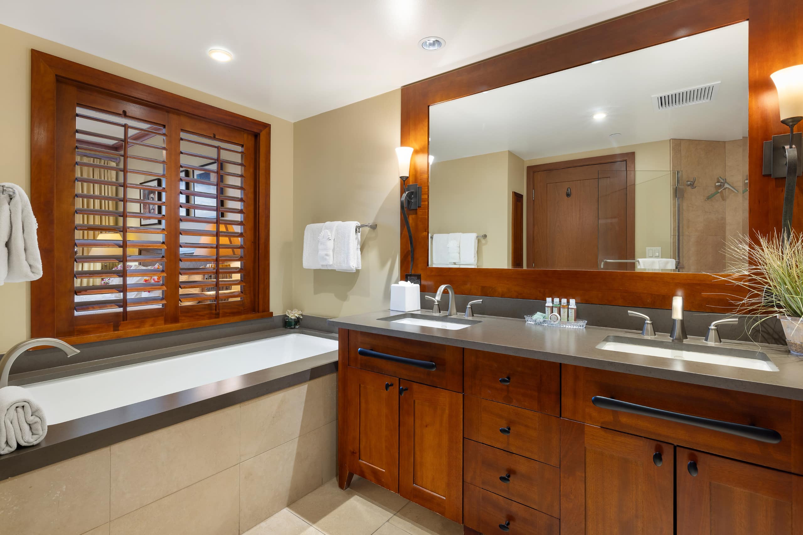 Condo in Kapolei · ★5.0 · 2 bedrooms · 3 beds · 2 shared baths - Image 16